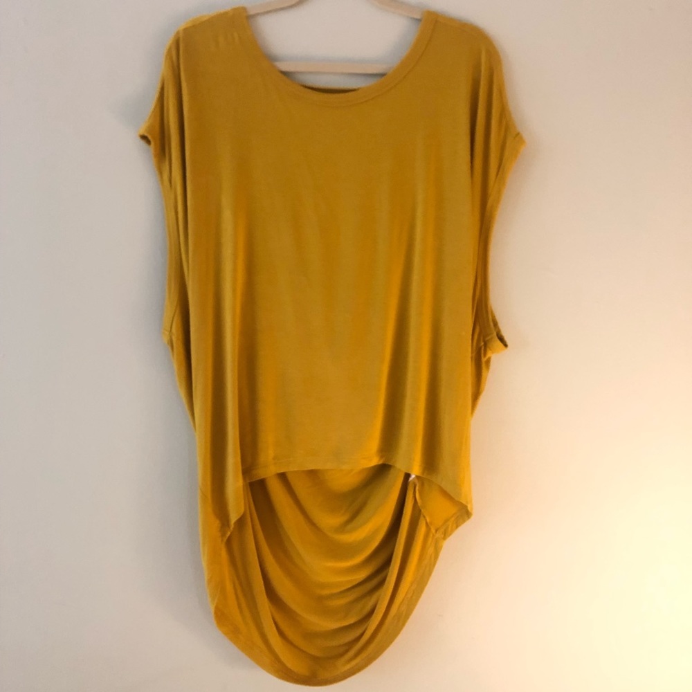 Bishop + young tunic. Excellent condition